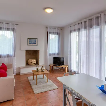 Vila Quadrilocale V4p *